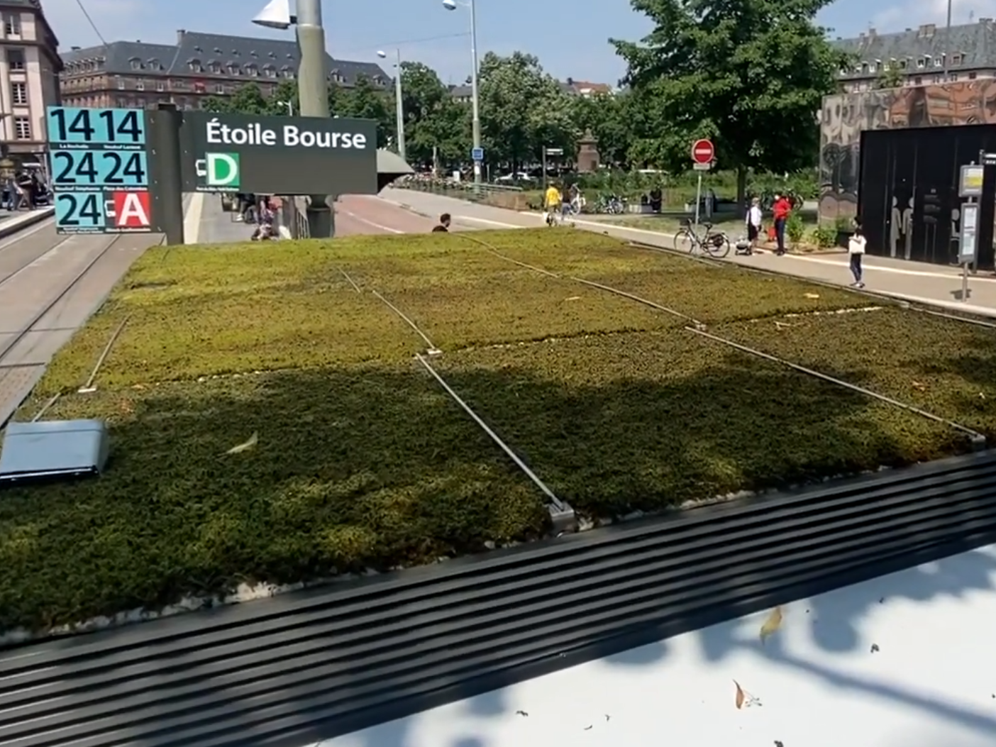 Toit abri bus JCDecaux filtrage air